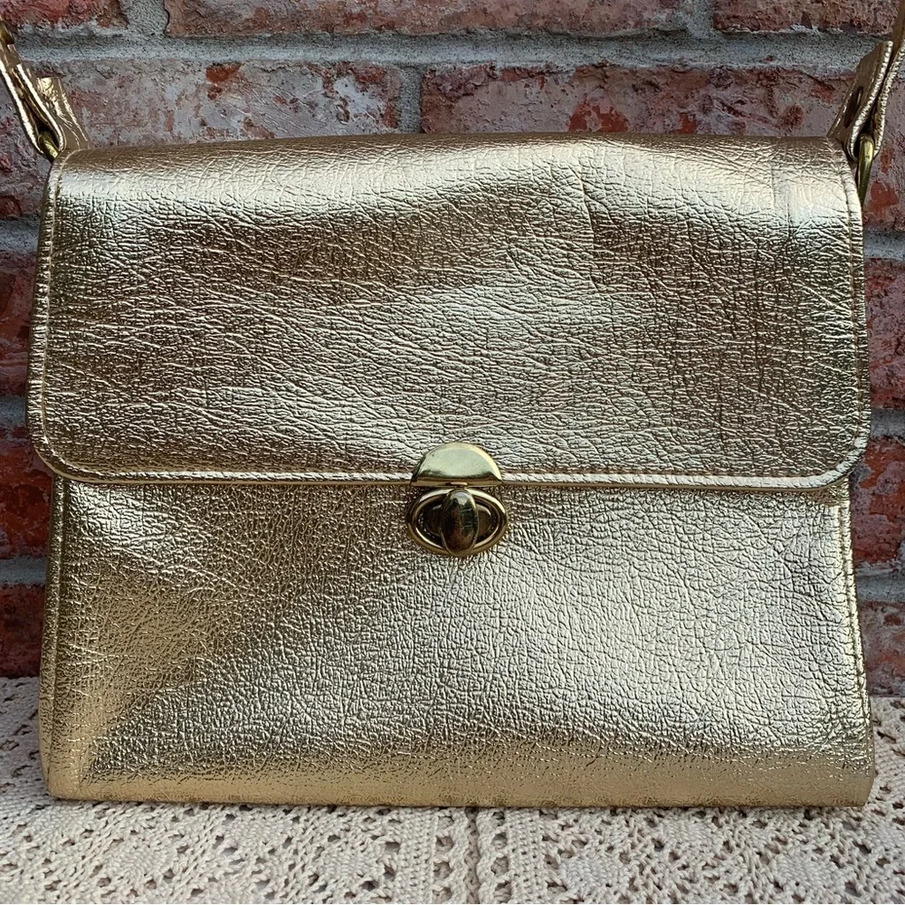 Vintage 60s 70s Gold Lame Metallic Vinyl Shoulder Handbag